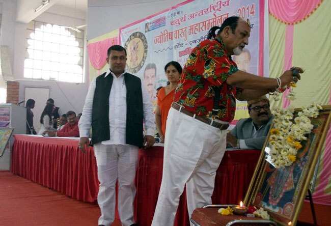 महिला दिवस पर महिला ज्योतिषियों का विशेष सत्र