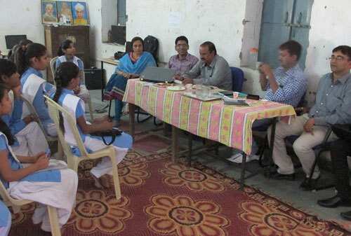 प्रोजेक्ट उत्कर्ष के अध्ययन के लिये टाटा की सी॰एस॰आर टीम ने किया दौरा