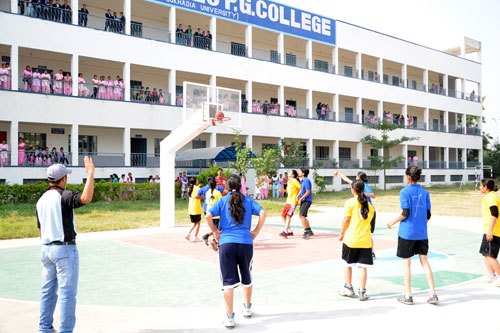 Basketball: Arts College defeats Guru Nanak Girls