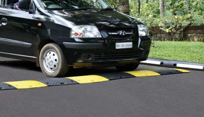 Following 10 accidents, UIT constructs 4 Speed Breakers at 100 Ft Road