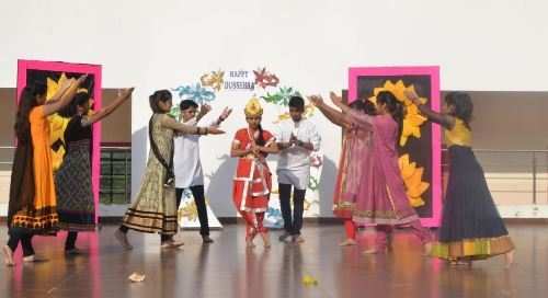 Seedling Director Bakshi emphasizes on Eco-friendly Diwali to students
