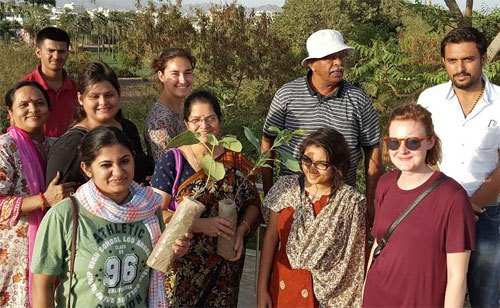 Yuvam distributes plants