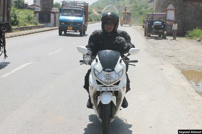 Pune Biker on 4000km Highway Expedition Arrives in Udaipur