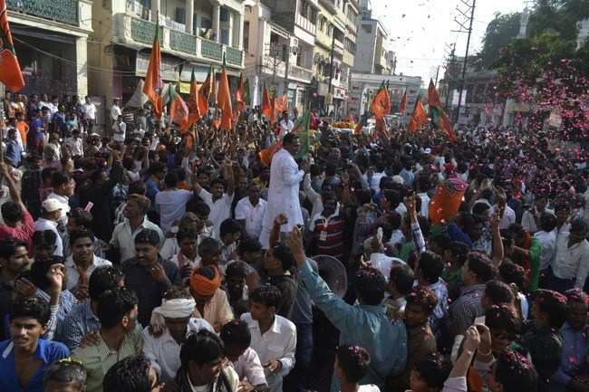 BJP Rally: Crowd of thousands flock to Gandhi Ground [Photos]