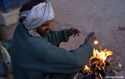 Cold wave grips Udaipur