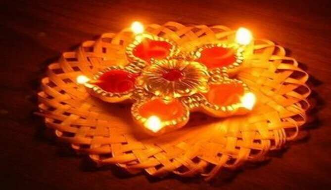 4 Illuminating Gifts This Diwali