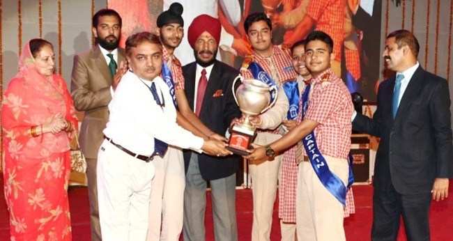Milkha Singh attends Annual Function of MMPS & MMVM