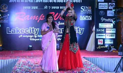 Models walked on Ramp for Smart and Clean Udaipur