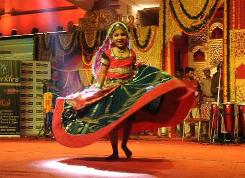 Deepawali Mela: Kids enthrall all with dance performances