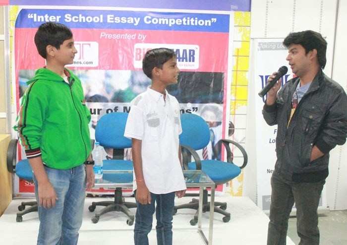 Girls Championed ‘Udaipur of My Dreams Essay Competition’