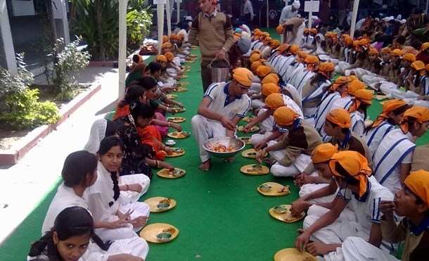 Guru Nanak School Celebrates its Foundation Day