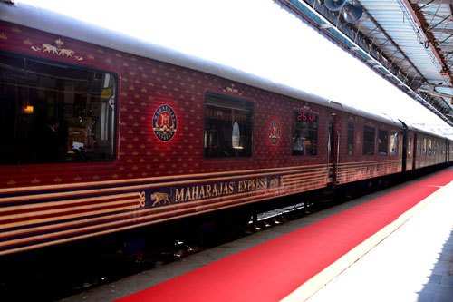 Maharaja Express arrives in Udaipur