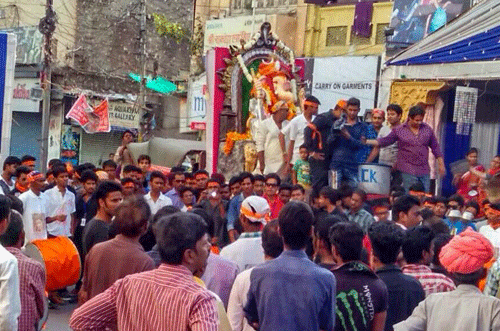 Udaipur bids adieu to Lord Ganesha