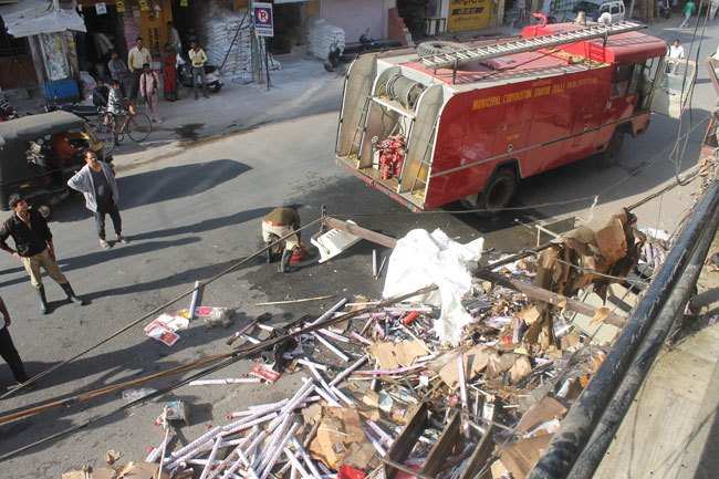 Electronic Goods worth Rs. 3 lac destroyed in Fire