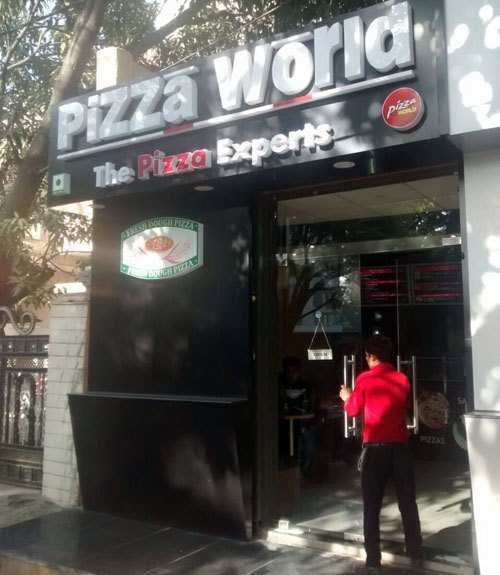 ‘Pizza World’ to curb cravings for delicious Pizzas now Opens!