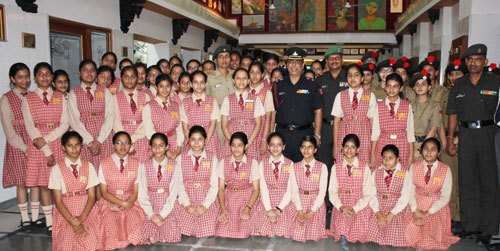 MMPS Students find Inspiration to serve Country