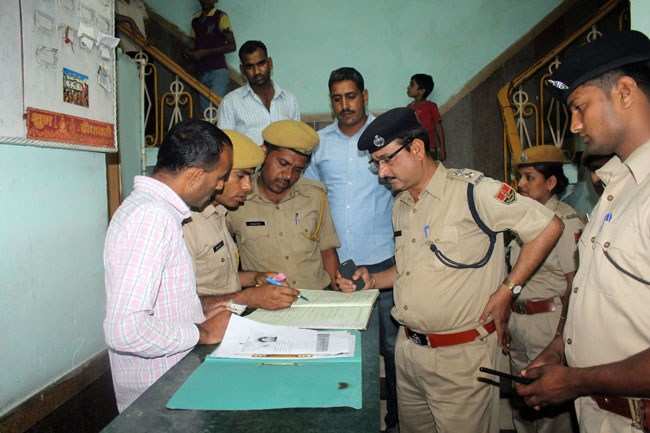Police inspect hotels near Bus Stand