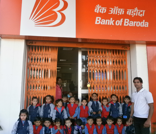 Kids educational trip to Bank of Baroda