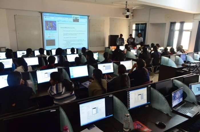 Aakash Android Application Programming Workshop for Students