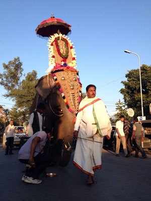[Photos] Community sets off Lord Ayappa procession