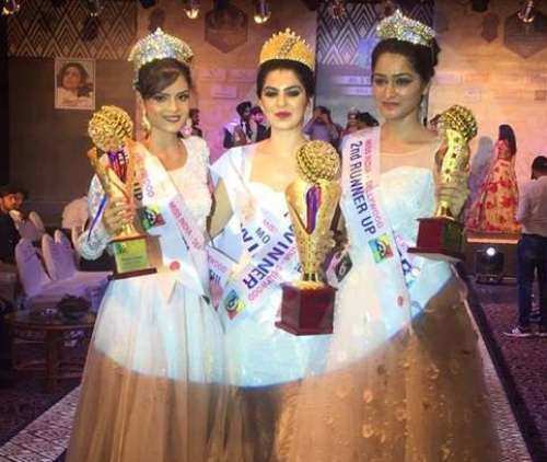Kanisha Garg gets home Mrs India 2017 title