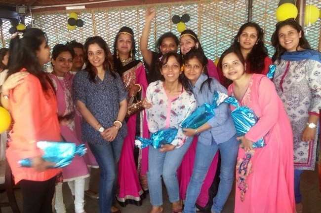 Twin Divas: Female group holds entertaining get together