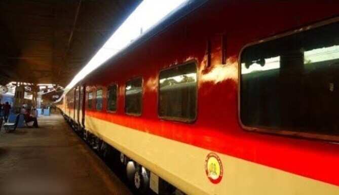 LHB coaches for Udaipur-Shalimar Express