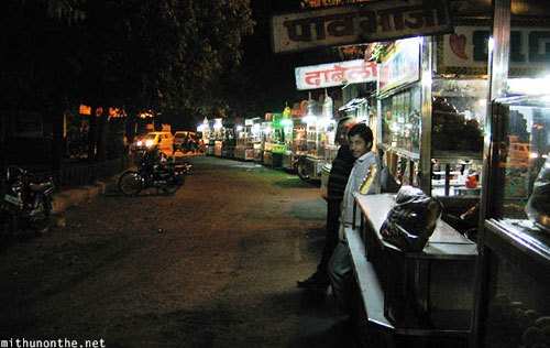 Mayor appeals for Cleanliness to food stall owners at Sukhadia Circle