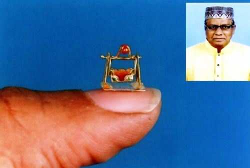 सक्का ने बनाया सबसे छोटा सोने का कृष्ण झुला