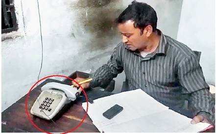 Telephones cables unplugged – Electricity department stays indifferent