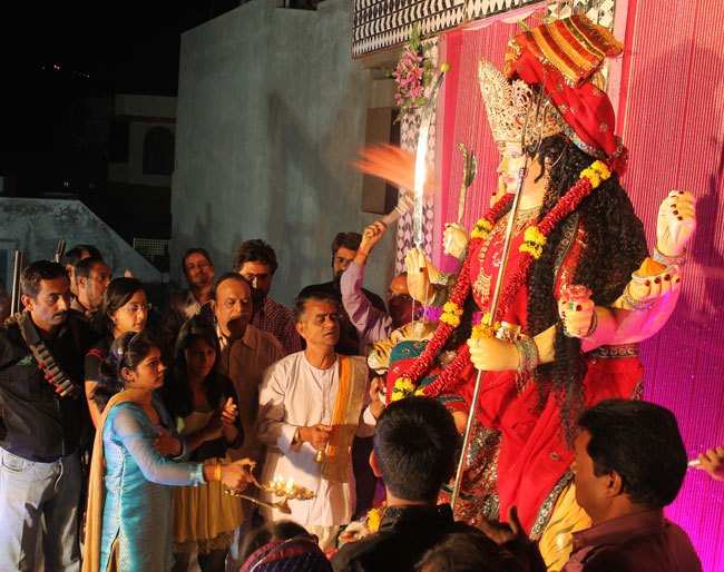 Navratri Festival Begins with Sthapna and Aarti