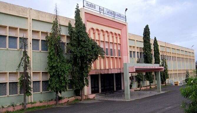 1 Day Strike by MPUAT Students over Several Issues