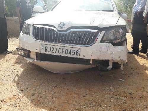 Over speeding car kills a woman in Dewali