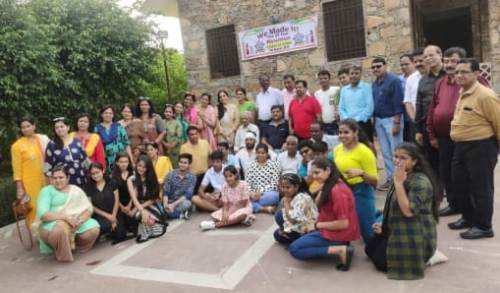 14 Again | Reunion on Friendship Day – Alok School Udaipur 1984 Class 8th Batch comes together after 35 years