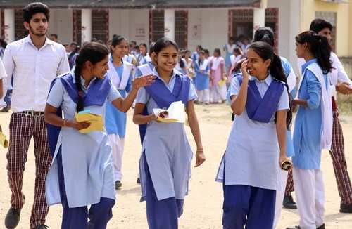 UT Wishes Luck to Students of Class XII Boards