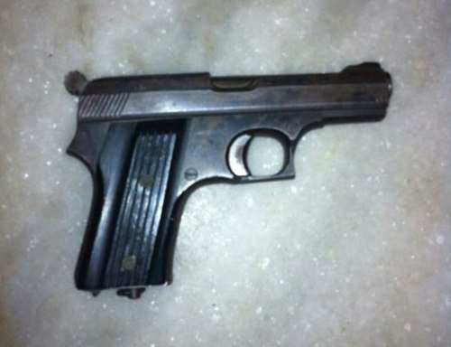 Man moving around with local pistol arrested
