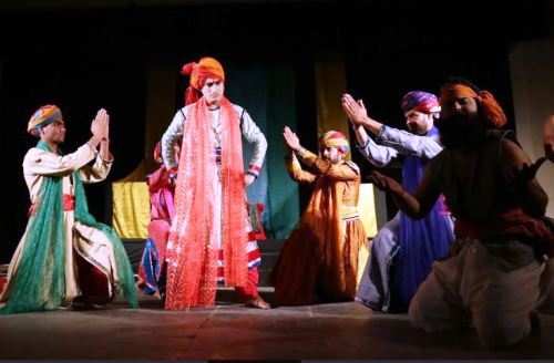 राजस्थानी नाट्य समारोह नाटक ‘म्है राजा थे प्रजा‘