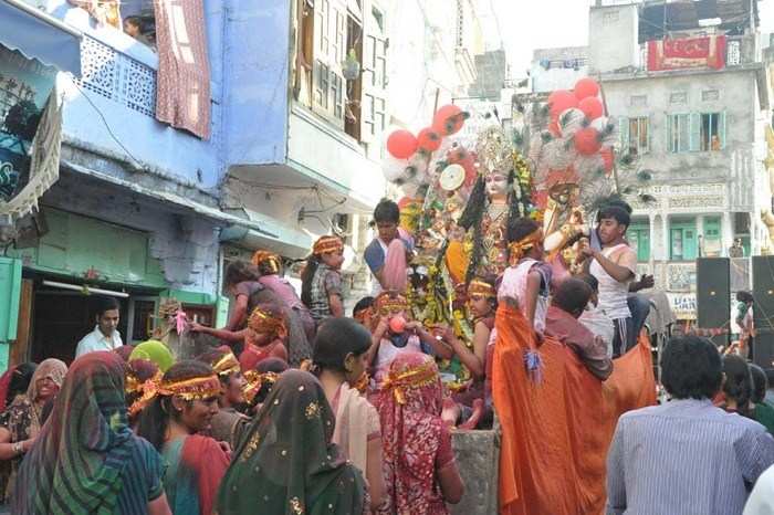Udaipurites Give farewell to Goddess Durga