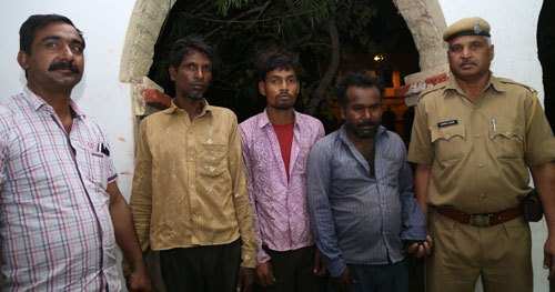 Three Sandalwood thieves arrested