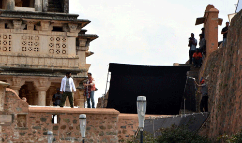 Salman Khan reaches Udaipur for film shoot