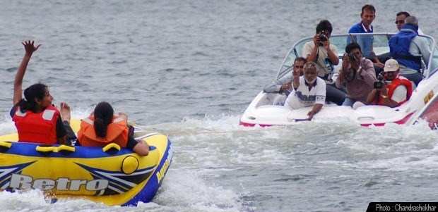[Photos] Water Sports at Lake Fateh Sagar