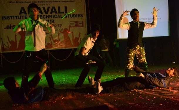 [Photos] Alok School Students topped Dance Competition
