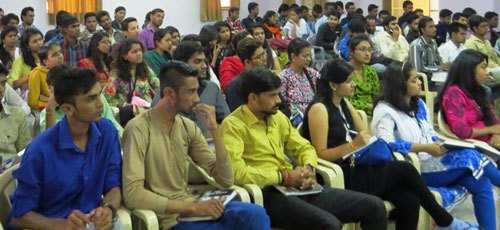 Gujarat Students visit Vidyapeeth