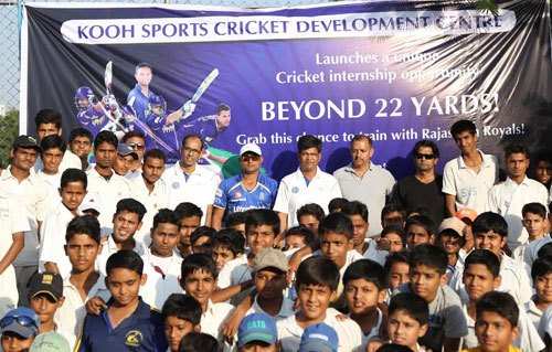 Rajasthan Royal’s Praveen Tambe meets Young Cricketers of Udaipur