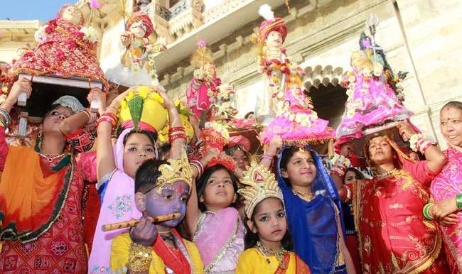 [Photos] Gangaur Marks Mewar Festival 2014