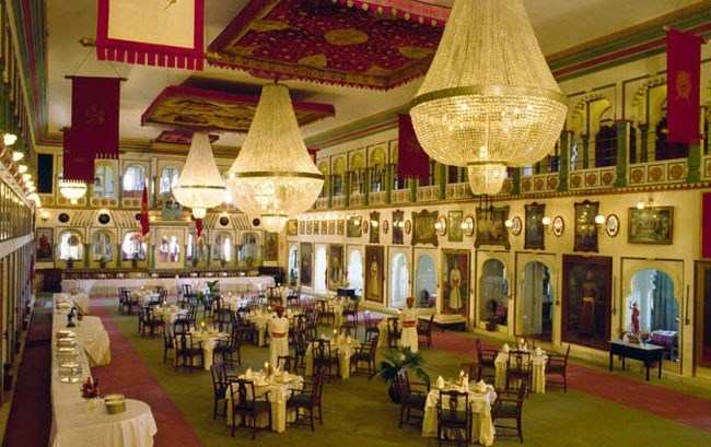 Fateh Prakash &Shiv Niwas Palace grab Great Indian Wedding Awards