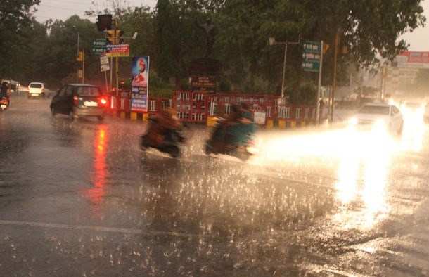 Rain hits Udaipur, Hail Beats the heat