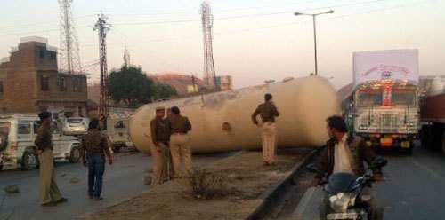Gas Tanker rolls over at Debari