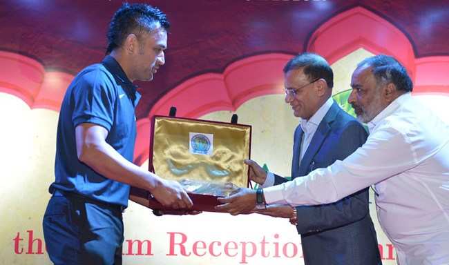 Miraj CMD Honors Dhoni and Kohli