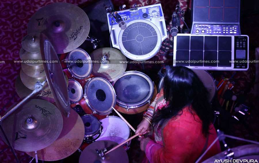 [Photos] Sivamani and Runa Rizvi’s magical performance in Udaipur